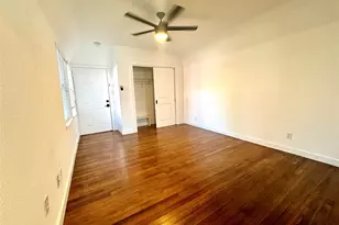 415 Fairview Ave, Houston, TX 77006 - Photo 9