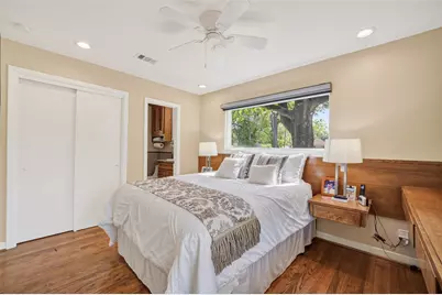 11230 Huggins Drive, Houston, TX 77035 - Photo 29