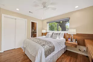 11230 Huggins Dr, Houston, TX 77035 - Photo 29