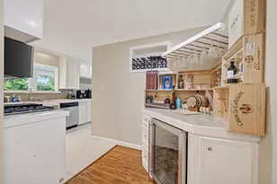 11230 Huggins Dr, Houston, TX 77035 - Photo 15