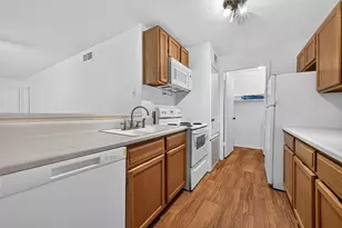 10725 Braes Bend Dr, Houston, TX 77071 - Photo 17