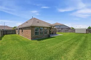 9218 Regan Wy, Mont Belvieu, TX 77523 - Photo 31
