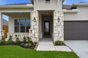 2717 Mackinac Bay Dr, La Marque, TX 77568 - Photo 1
