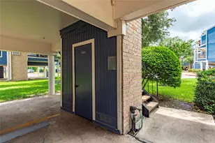 18515 Egret Bay Blvd, Webster, TX 77058 - Photo 9