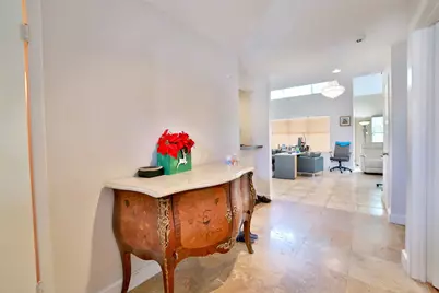 10318 Piping Rock Lane, Houston, TX 77042 - Photo 7