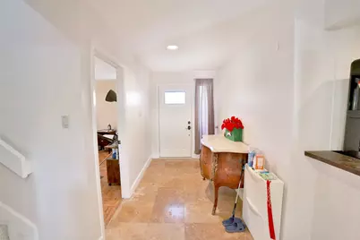 10318 Piping Rock Lane, Houston, TX 77042 - Photo 9