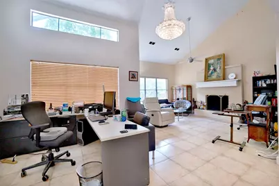 10318 Piping Rock Lane, Houston, TX 77042 - Photo 11