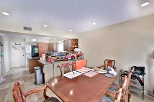 10318 Piping Rock Ln, Houston, TX 77042 - Photo 13