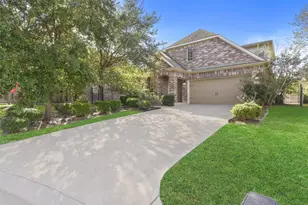 39 Butternut Grove Place, Tomball, TX 77375 - Photo 1