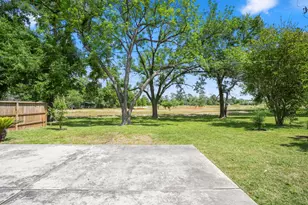 5918 Par Four Dr, Houston, TX 77088 - Photo 37