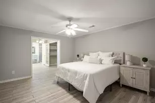 5918 Par Four Dr, Houston, TX 77088 - Photo 17