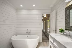 5918 Par Four Dr, Houston, TX 77088 - Photo 25