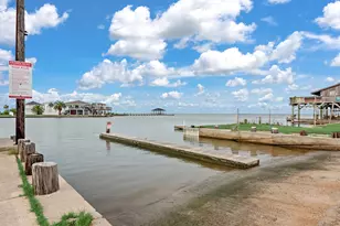 23401 4th Ave, Galveston, TX 77554 - Photo 31