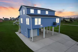 23401 4th Ave, Galveston, TX 77554 - Photo 1