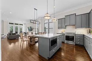 1209 W 24th St, Houston, TX 77008 - Photo 5