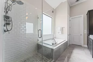 1209 W 24th St, Houston, TX 77008 - Photo 13