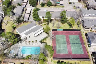 12823 Briarwest Cir, Houston, TX 77077 - Photo 35