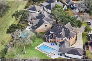 1919 Rose Arbor Ct, Sugar Land, TX 77479 - Photo 5