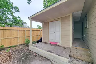 6807 Foster St, Houston, TX 77021 - Photo 27