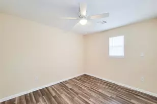 6807 Foster St, Houston, TX 77021 - Photo 13