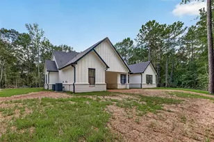 8767 Lauren Ln, Waller, TX 77484 - Photo 45