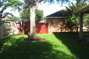 1504 N Marsala Dr, Pearland, TX 77581 - Photo 19