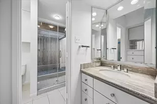 2003 Briarmead Dr, Houston, TX 77057 - Photo 17