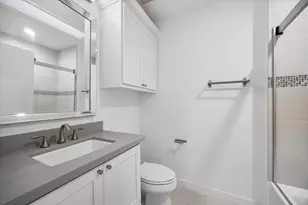 2003 Briarmead Dr, Houston, TX 77057 - Photo 23