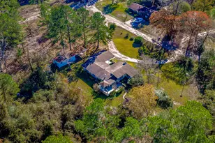 433 W Laurelia Rd, Livingston, TX 77351 - Photo 35