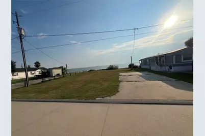2514 Bay Oaks Harbor Drive, Baytown, TX 77523 - Photo 1