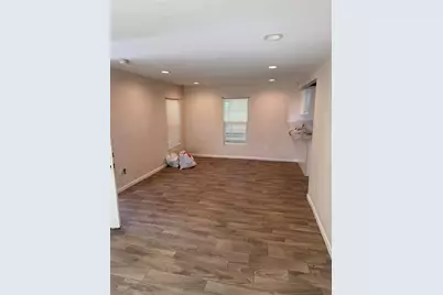 511 W Orange Street, Angleton, TX 77515 - Photo 9