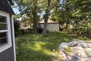 511 W Orange St, Angleton, TX 77515 - Photo 21