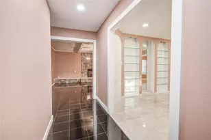 902 Ashford Parkway Pkwy, Houston, TX 77077 - Photo 5
