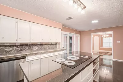 902 Ashford Parkway Parkway, Houston, TX 77077 - Photo 13