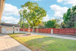 902 Ashford Parkway Pkwy, Houston, TX 77077 - Photo 37