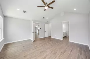 3201 Nebraska St, Baytown, TX 77520 - Photo 11