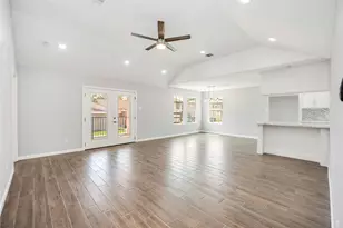 3201 Nebraska St, Baytown, TX 77520 - Photo 13