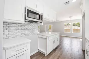 3201 Nebraska St, Baytown, TX 77520 - Photo 23