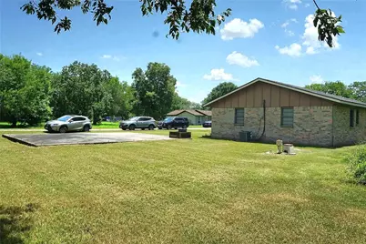 8 Albert Avenue, Victoria, TX 77905 - Photo 5