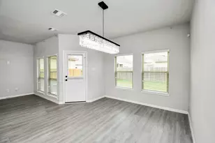 13426 Merryville Harrogate Ln, Houston, TX 77048 - Photo 9