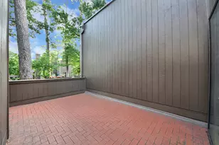330 Litchfield Ln, Houston, TX 77024 - Photo 21