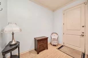330 Litchfield Ln, Houston, TX 77024 - Photo 9