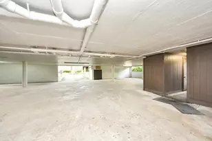 330 Litchfield Ln, Houston, TX 77024 - Photo 5