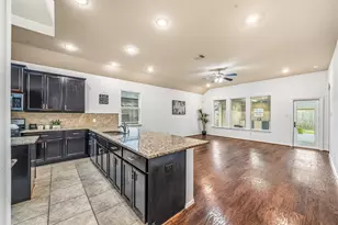 1806 Oak View Ln, Pearland, TX 77581 - Photo 13