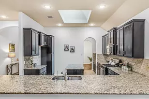 1806 Oak View Ln, Pearland, TX 77581 - Photo 11