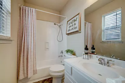 3323 Masters Point Drive, Houston, TX 77091 - Photo 21