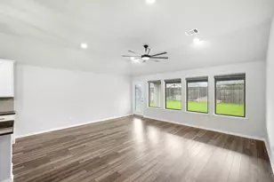 19218 Jenny Creek Ct, Tomball, TX 77377 - Photo 11