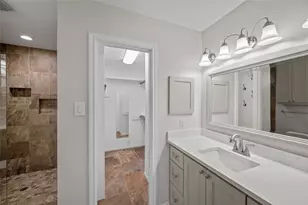 7493 Brompton St, Houston, TX 77025 - Photo 21