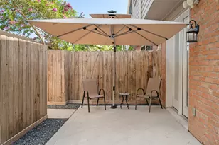 7493 Brompton St, Houston, TX 77025 - Photo 37