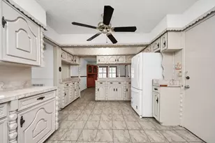 3209 Hays St, Pasadena, TX 77503 - Photo 17